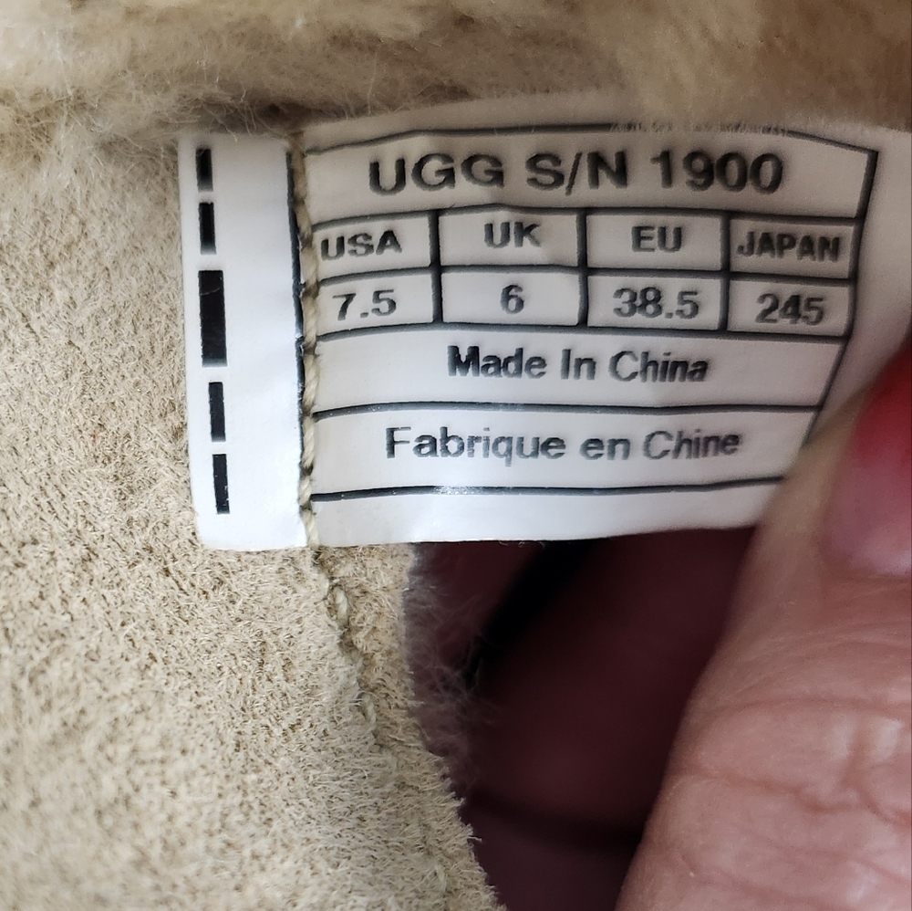 UGG Brown & Cream Lace-Up Winter Boots with Shearling Trim - Picture 14 of 15